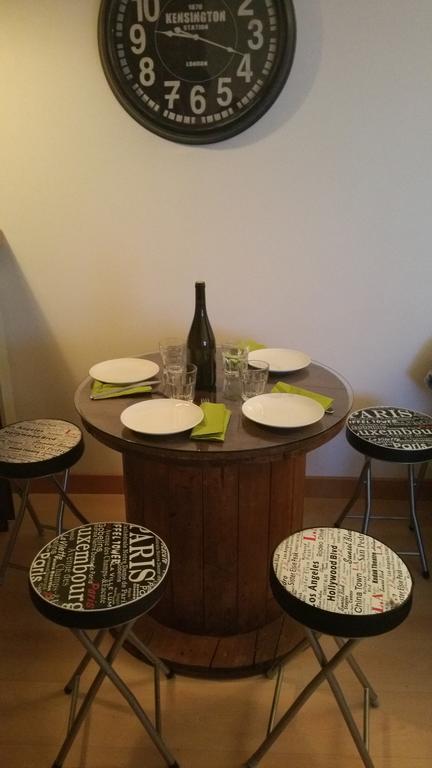 Ferienwohnung Poesia Y Vino Lardero Exterior foto